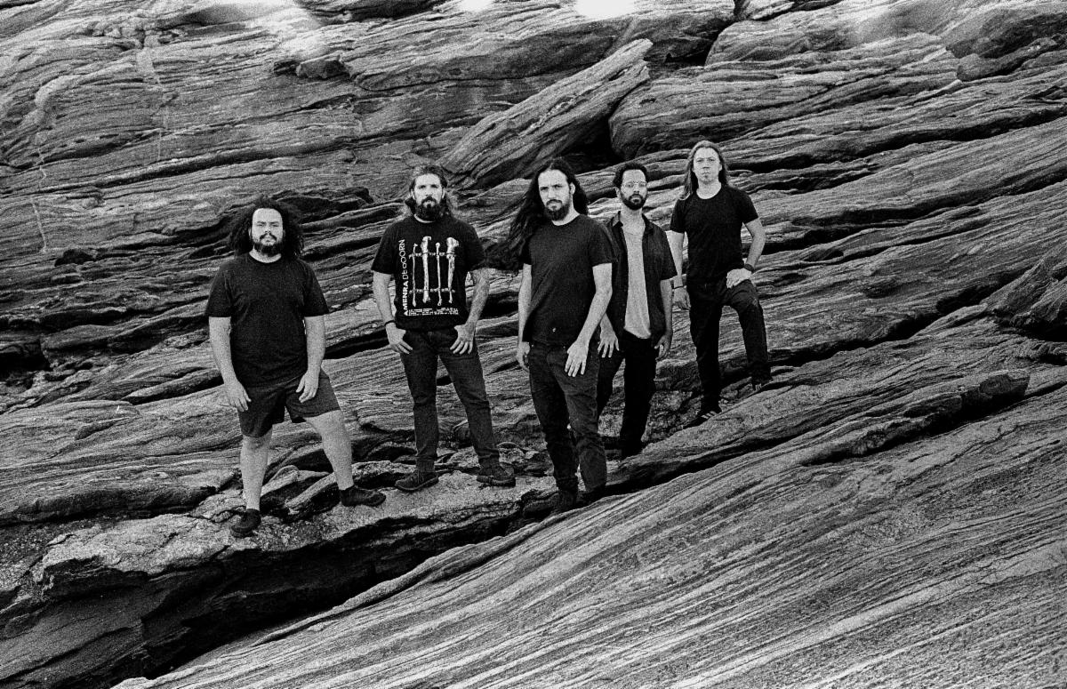 Loneshore’dan Yeni Tekli: “To Stride The Black Earth” Yayında