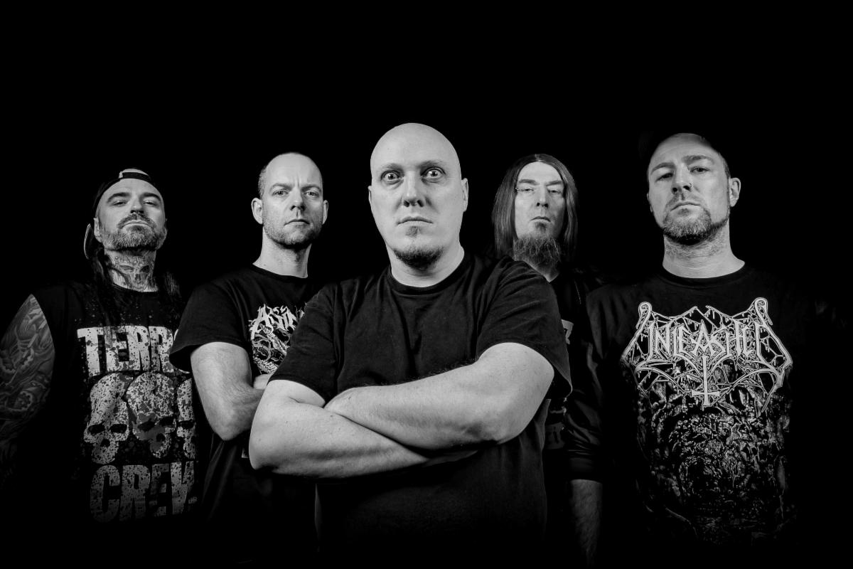 ENDSEEKER’den Sürpriz Veda: Hasselhoff Cover’lı Son EP